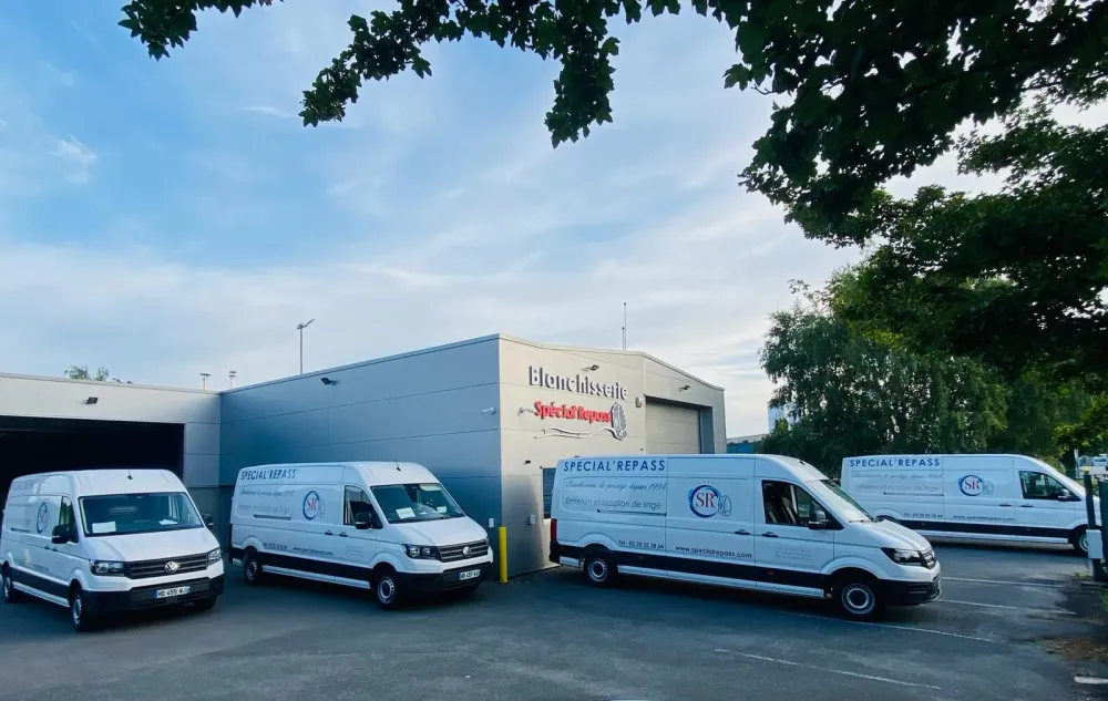 blanchisserie au service des professionnels - camion (1)